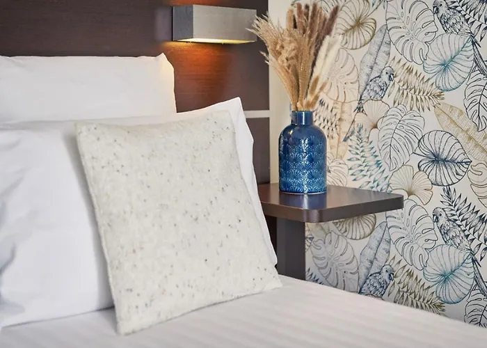 Otel Du Vieux Port 3*