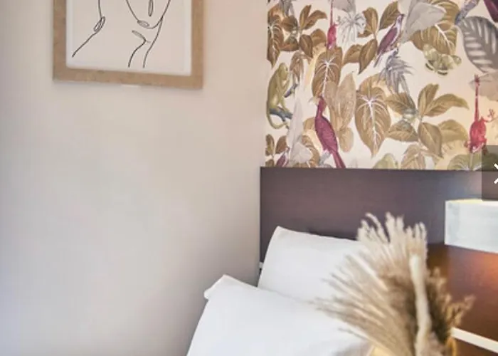 Otel Du Vieux Port 3*
